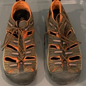 Keen Arroyo II Hiking Shoes size 10.